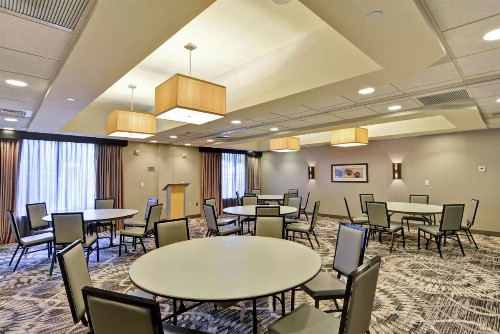 DoubleTree by Hilton Baton Rouge - image 28