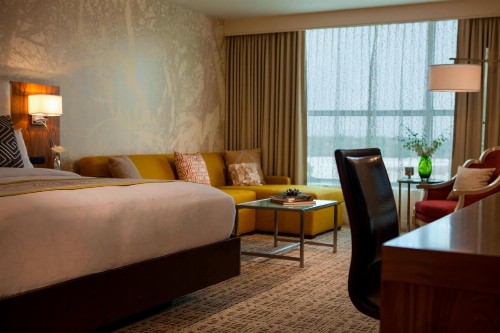 Renaissance Baton Rouge Hotel - image 35