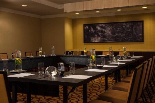 Renaissance Baton Rouge Hotel - image 36