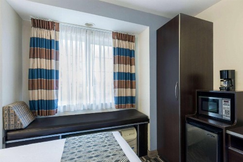 Microtel Inn and Suites Baton Rouge Airport - image 14
