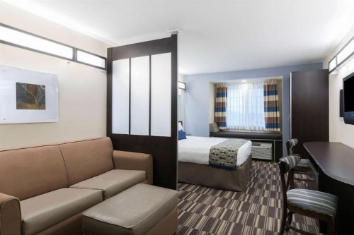 Microtel Inn and Suites Baton Rouge Airport - image 22