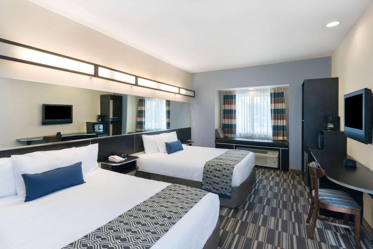 Microtel Inn and Suites Baton Rouge Airport - image 3