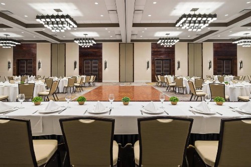 Baton Rouge Marriott - image 13