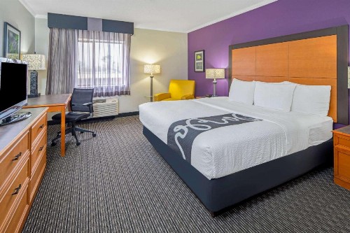 La Quinta by Wyndham Baton Rouge Siegen Lane - image 10