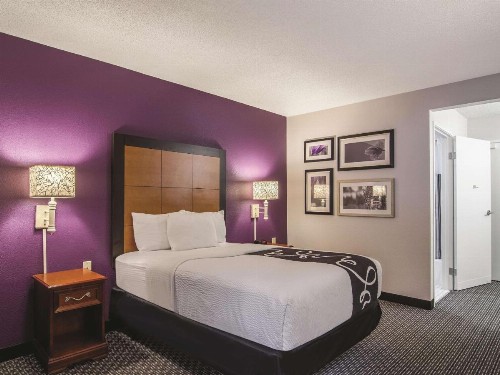 La Quinta by Wyndham Baton Rouge Siegen Lane - image 12
