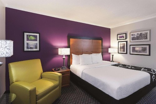 La Quinta by Wyndham Baton Rouge Siegen Lane - image 15