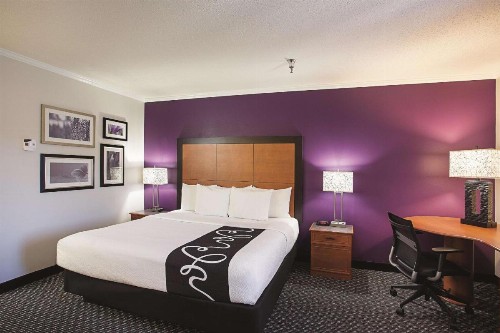 La Quinta by Wyndham Baton Rouge Siegen Lane - image 29