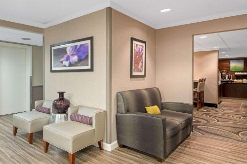 La Quinta by Wyndham Baton Rouge Siegen Lane - image 40