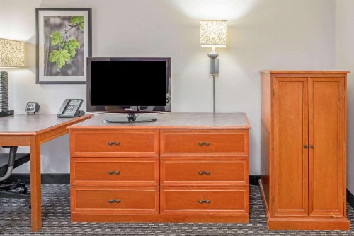 La Quinta by Wyndham Baton Rouge Siegen Lane - image 49