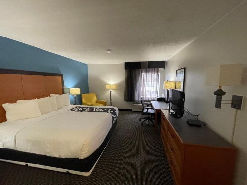 La Quinta by Wyndham Baton Rouge Siegen Lane - image 6