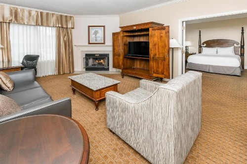 Richmond Inn & Suites Trademark Collection by Wyndham - image 11
