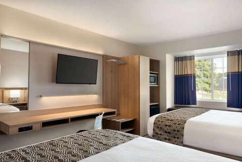 Microtel Inn & Suites By Wyndham Baton Rouge - image 12