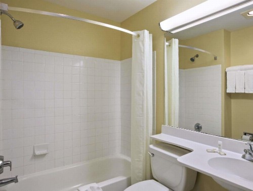 Microtel Inn & Suites By Wyndham Baton Rouge - image 6