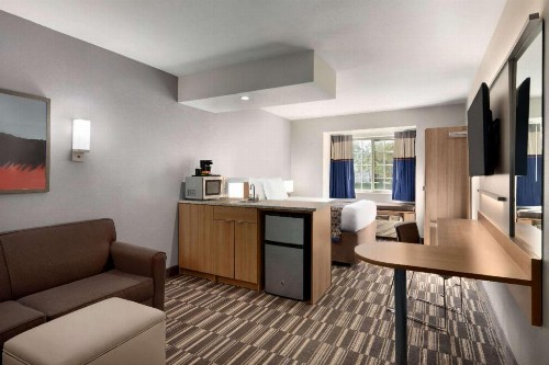 Microtel Inn & Suites By Wyndham Baton Rouge - image 7