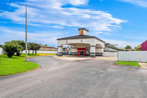 Super 8 by Wyndham Baton Rouge/I-10 - image 25
