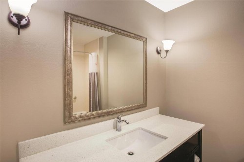 La Quinta by Wyndham Baton Rouge Denham Springs - image 18