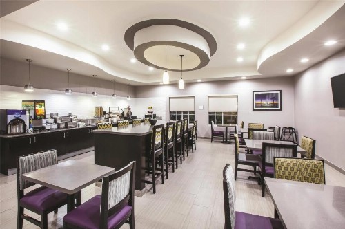 La Quinta by Wyndham Baton Rouge Denham Springs - image 30