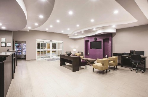 La Quinta by Wyndham Baton Rouge Denham Springs - image 4