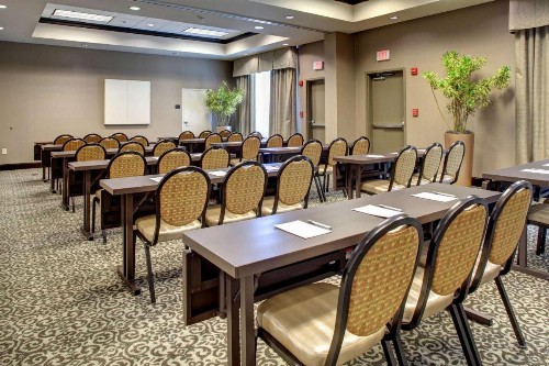 Hampton Inn & Suites Baton Rouge Downtown - image 22