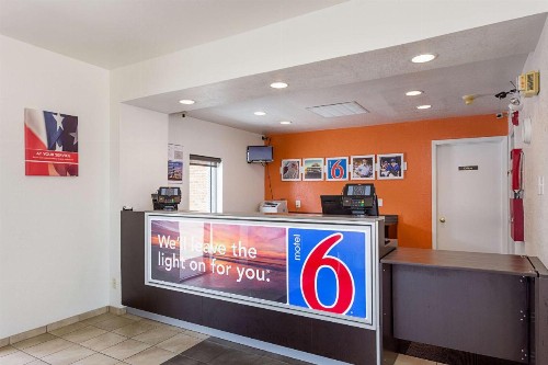 Motel 6 Baton Rouge Southeast - image 23