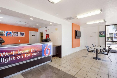 Motel 6 Baton Rouge Southeast - image 26