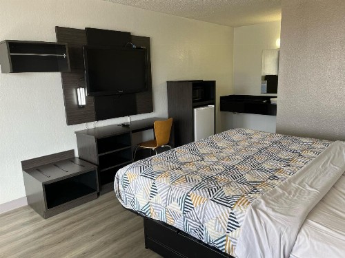 Motel 6 Baton Rouge Southeast - image 27
