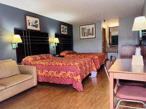 The Shades Motel - image 12