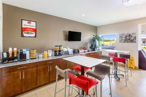 Econo Lodge Baton Rouge University Area - image 22