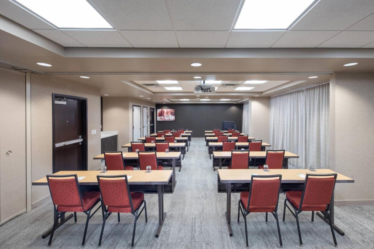 Courtyard by Marriott Baton Rouge Downtown - image 2