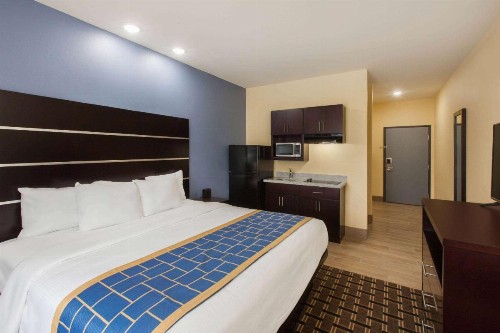 Days Inn by Wyndham Baton Rouge Airport - image 10