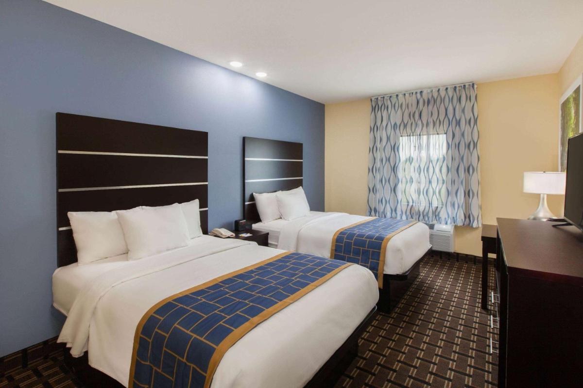 Days Inn by Wyndham Baton Rouge Airport - image 6