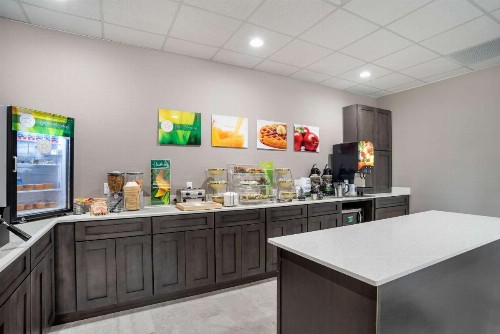 Quality Inn Baton Rouge - image 9