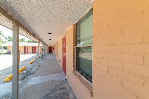Budget Inn & Suites Baton Rouge - image 15