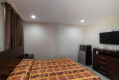 Budget Inn & Suites Baton Rouge - image 9