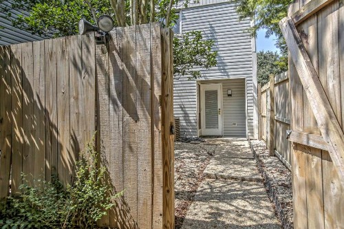 Baton Rouge Townhome with Pool Access - 7 Mi to LSU! - image 10