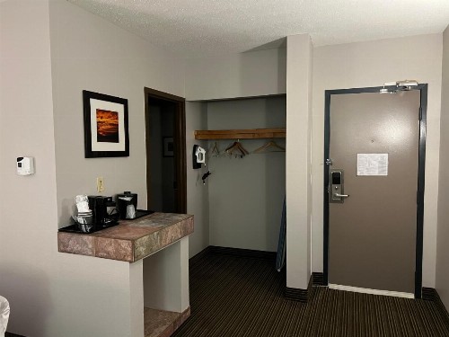 Quality Inn Battle Creek - image 12