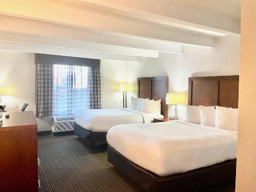 Quality Inn Battle Creek - image 5