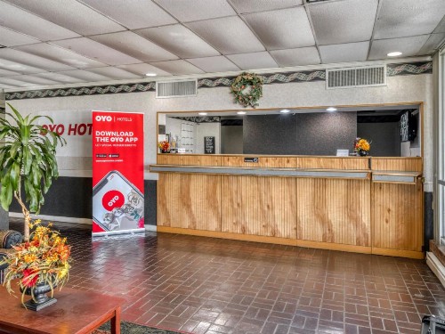 OYO Hotel Battleboro - image 12