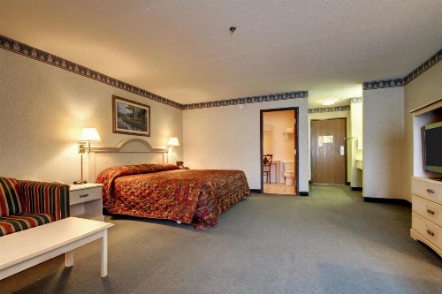 Key West Inn - Baxley - image 9