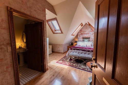 Historic Webster House Bed and Breakfast Inn - image 3