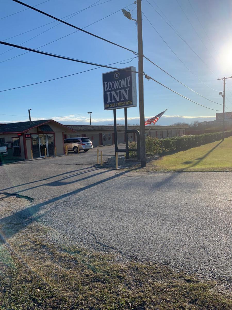 Economy inn - main image