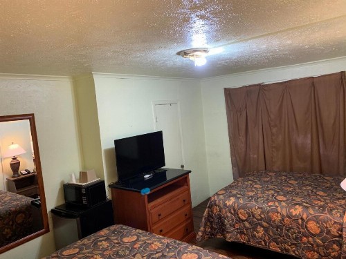 Economy inn - image 16
