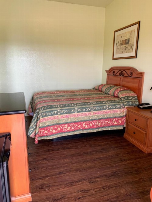 Economy inn - image 17