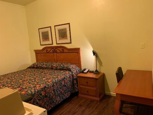 Economy inn - image 25