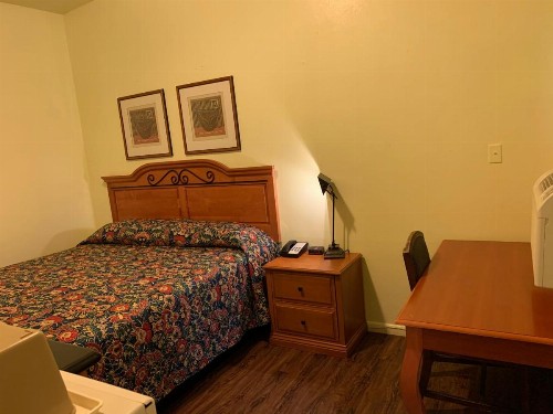 Economy inn - image 28