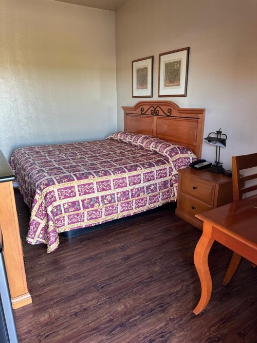 Economy inn - image 33