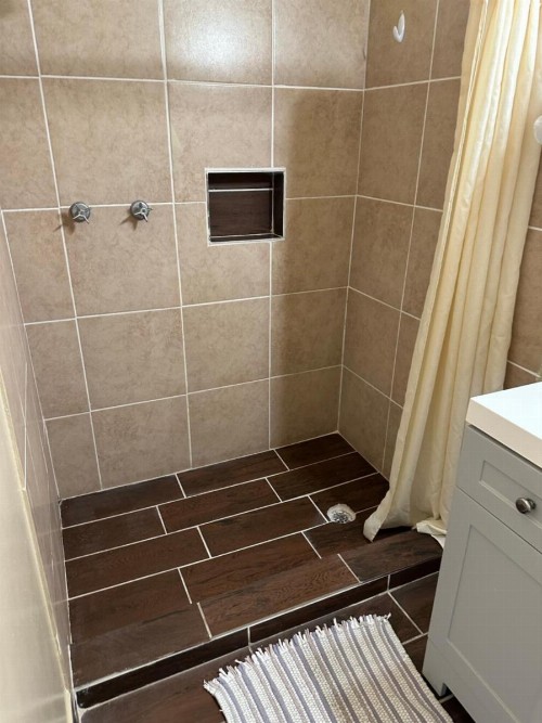 Economy inn - image 34