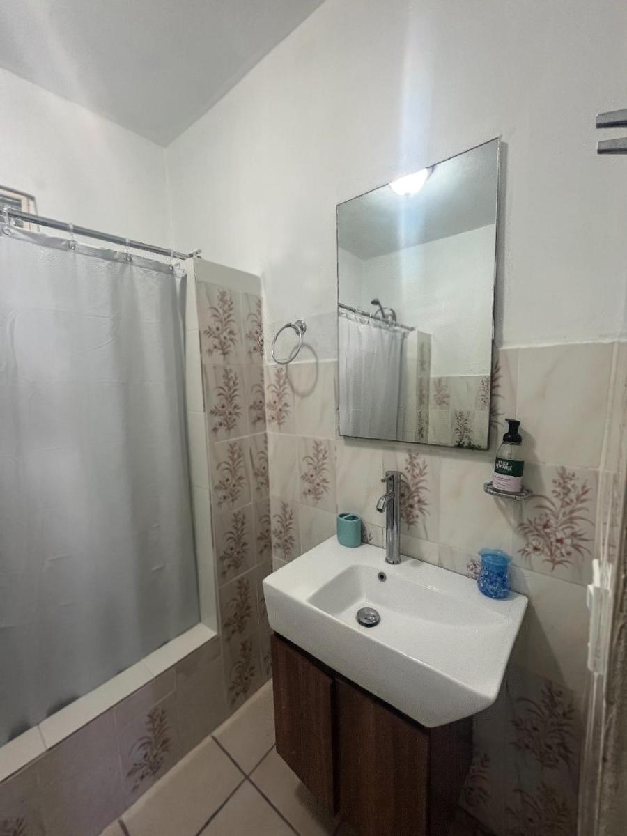 New updated 2 Bedroom Apartment in Bayamon Puerto Rico - image 2