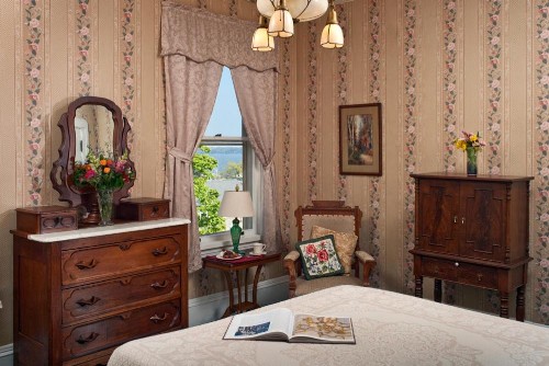 Old Rittenhouse Inn - image 2