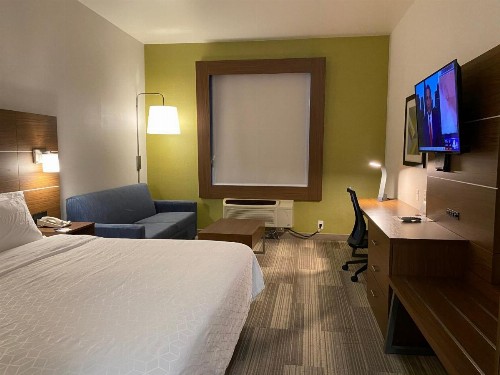 Holiday Inn Express Hotel & Suites Beaumont - Oak Valley an IHG Hotel - image 19